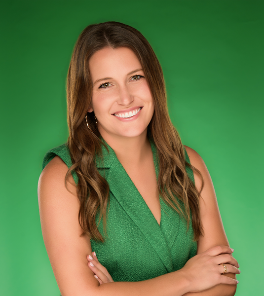 Emily Barry, Agent Partner 